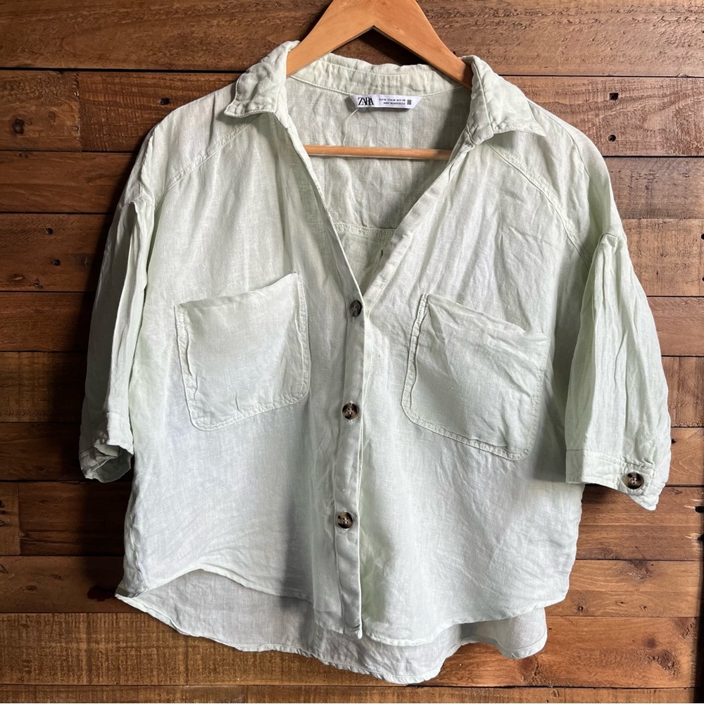Zara cropped light green button up